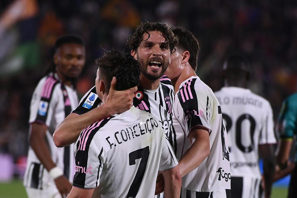 擅打硬仗！曼联对阵上半区球队豪取15分，位列英超球队之首